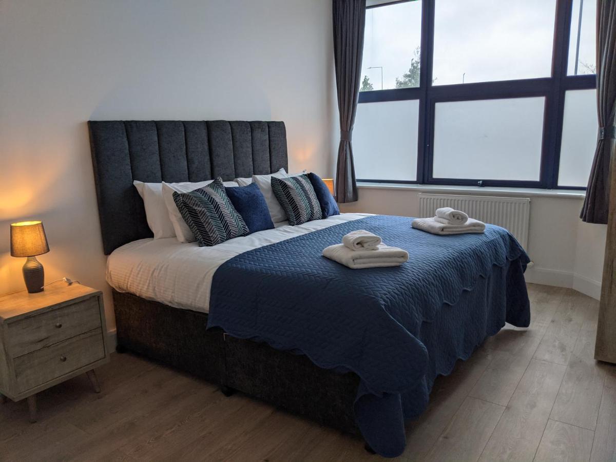 Sapphire House Telford Apartment ภายนอก รูปภาพ