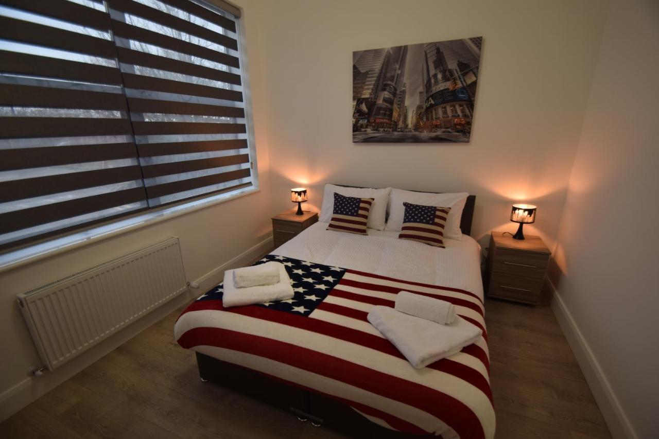 Sapphire House Telford Apartment ภายนอก รูปภาพ